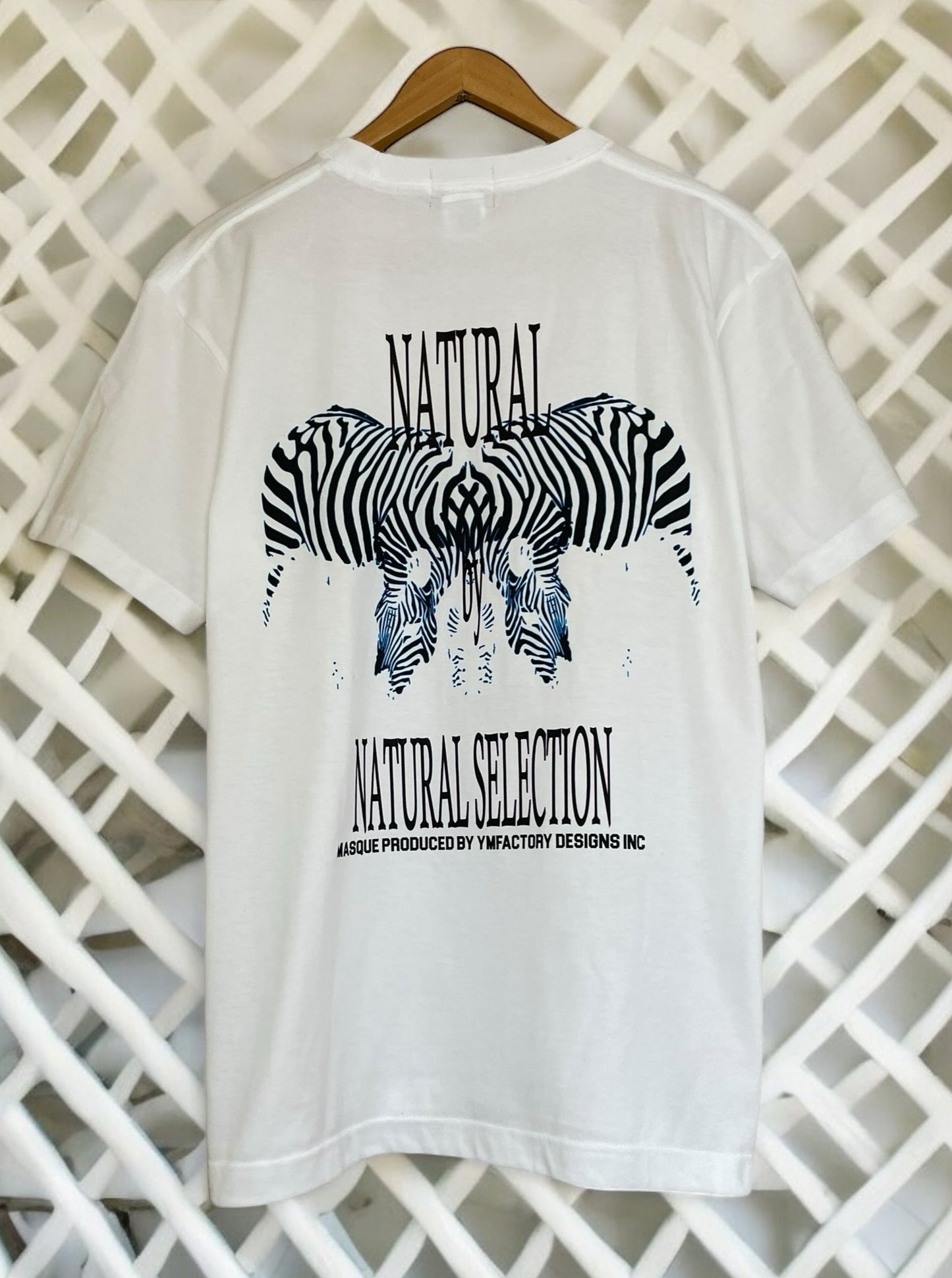 グラフィック Tシャツ ホワイト Graphic #3 "Natural by Natural Selection"　